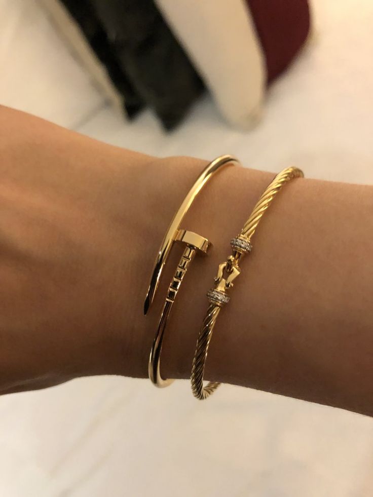 BRAZALETE JUSTE UN CLOU (Clavo Color Oro)